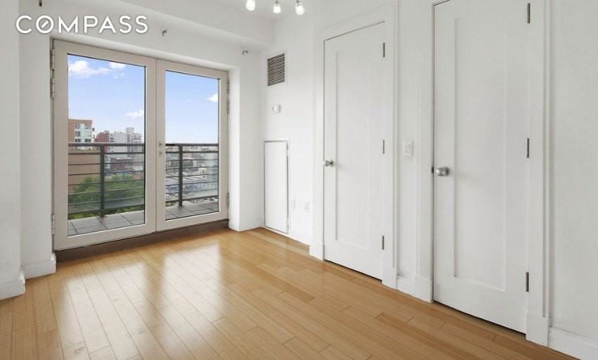 302 2nd St #9L - Photo 5 of 12