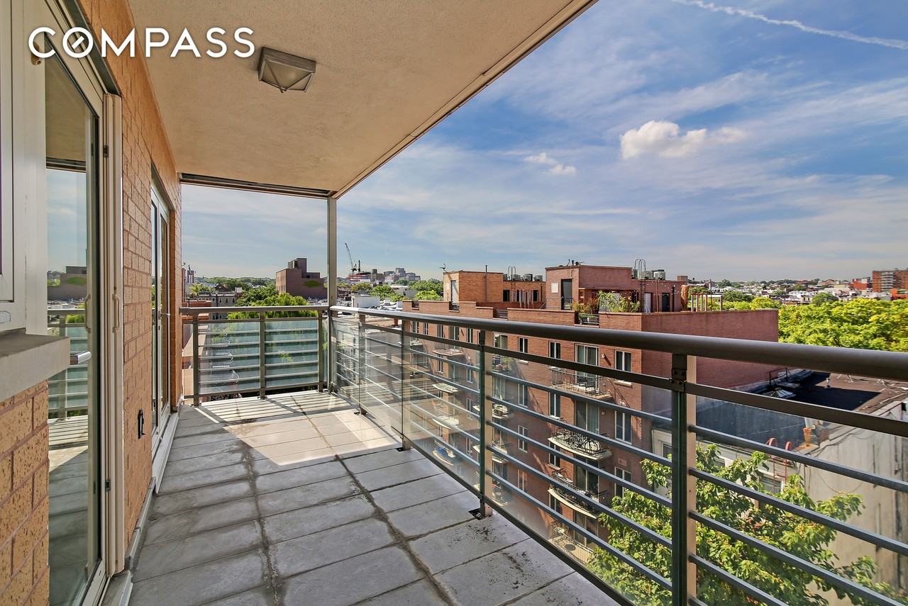 302 2nd St #9L - Photo 6 of 12