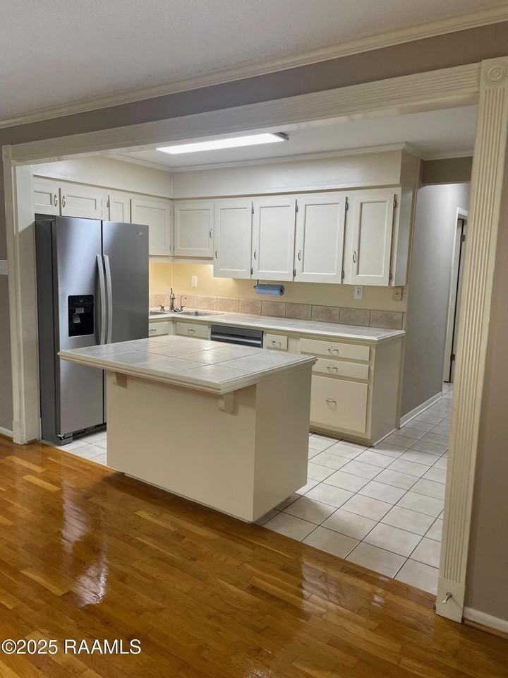 107 Papwood Cir - Photo 2 of 18