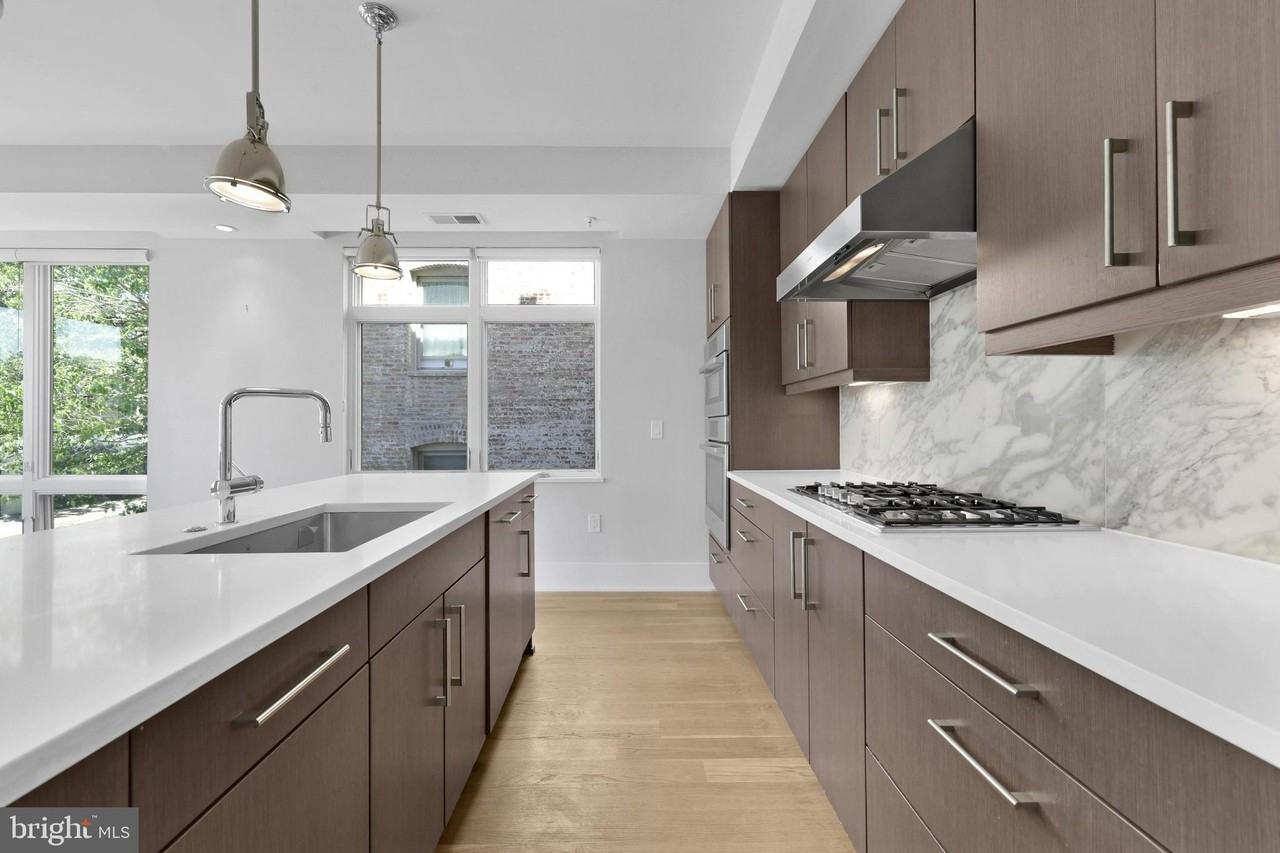 2225 California St Nw #302 - Photo 4 of 24