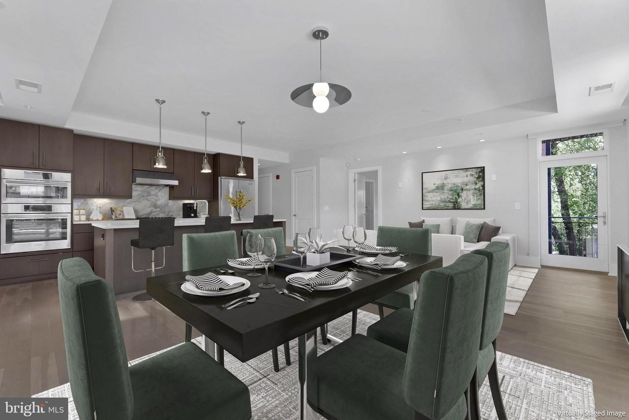 2225 California St Nw #302 - Photo 5 of 24