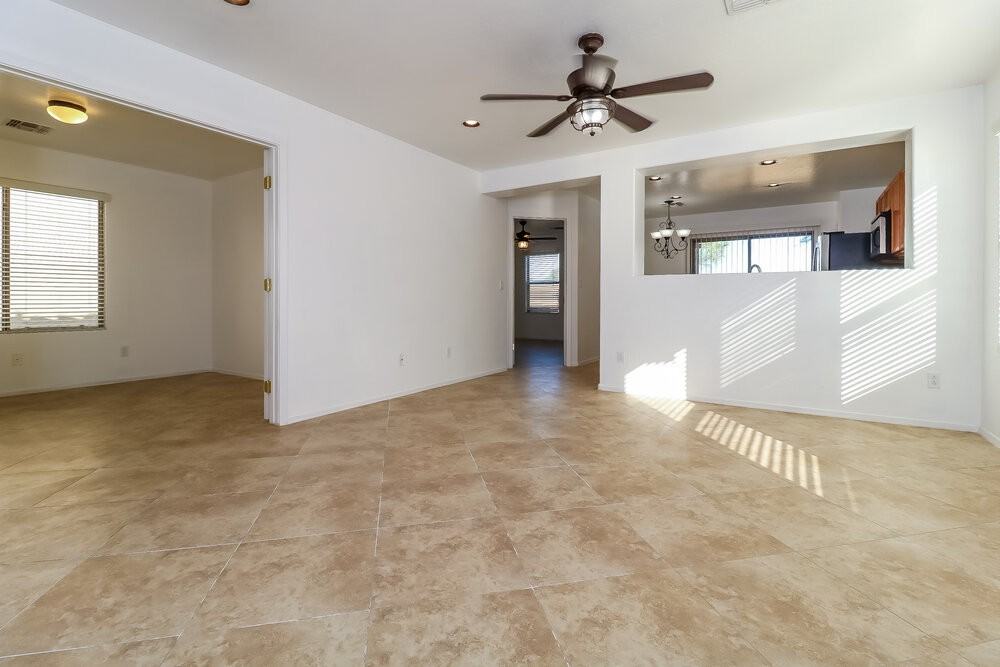 40084 W Catherine Dr - Photo 6 of 16
