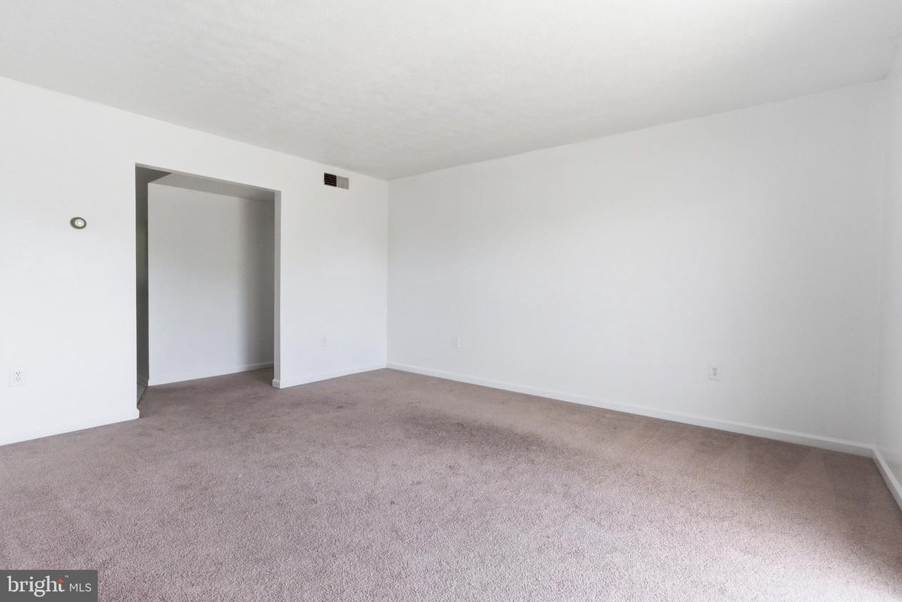 820 Locust St #5 - Photo 6 of 20