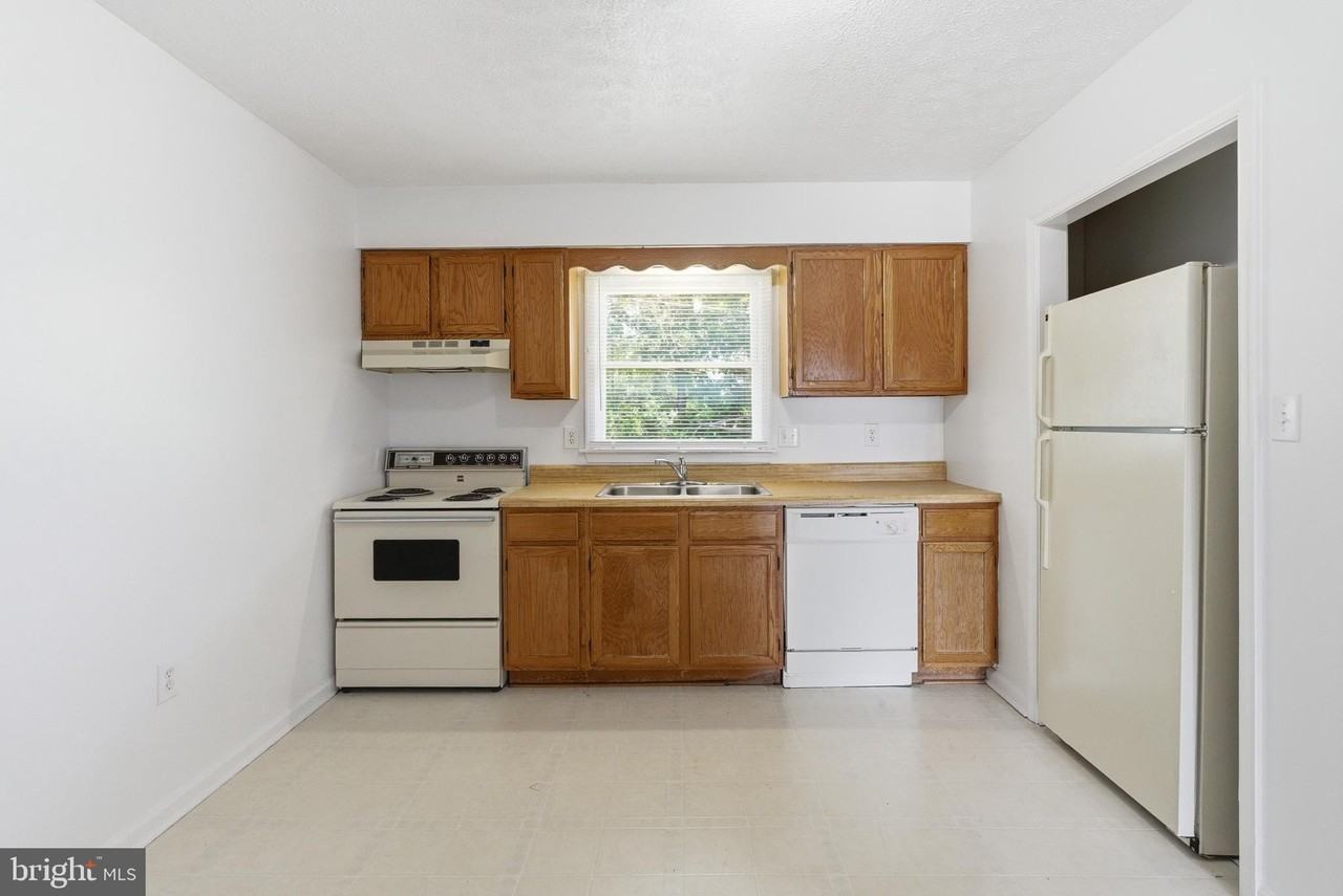 820 Locust St #5 - Photo 7 of 20