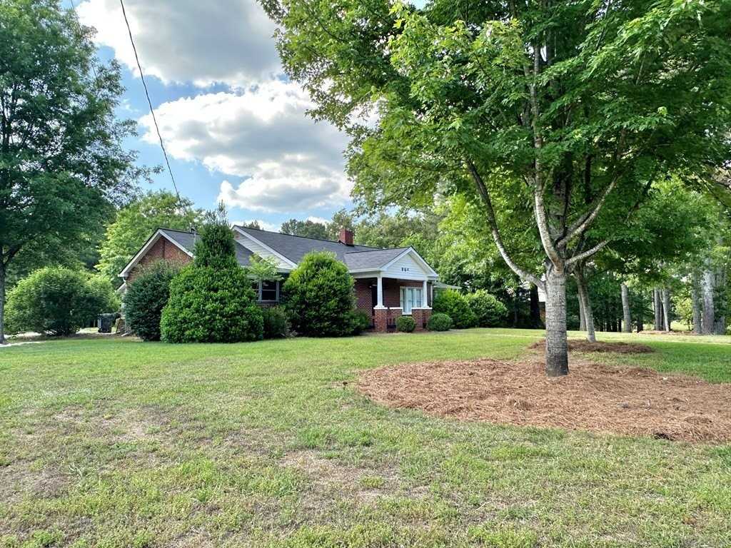 986 Georgia Highway 120 - Photo 2 of 33