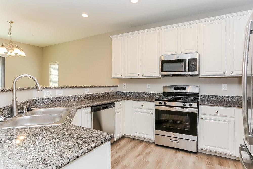 6209 Govett Crescent Ct - Photo 7 of 17