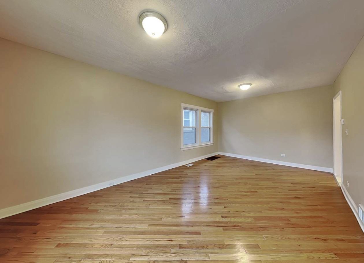 2729 Wesley Avenue #76 - Photo 4 of 8