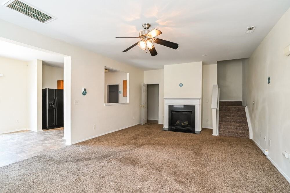 2222 Buckleigh Dr - Photo 5 of 17