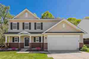 featured image of 142 Hampshire Dr