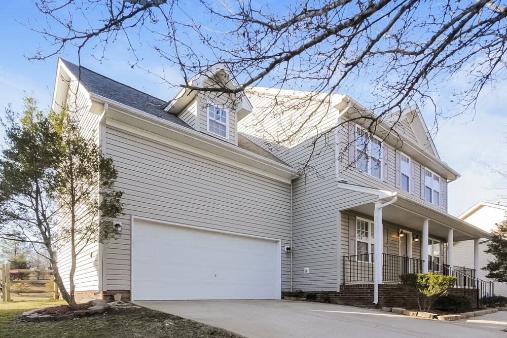 1014 Sparrow Valley Way - Photo 5 of 17