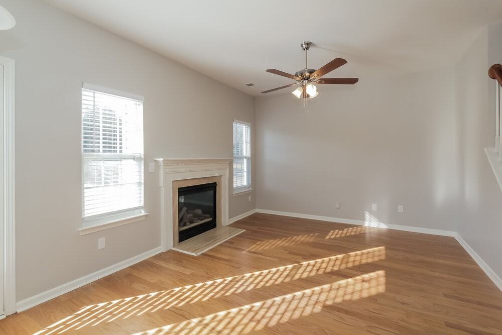 1014 Sparrow Valley Way - Photo 6 of 17