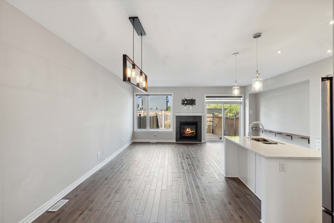 760 Carnelian Crescent - Photo 5 of 51