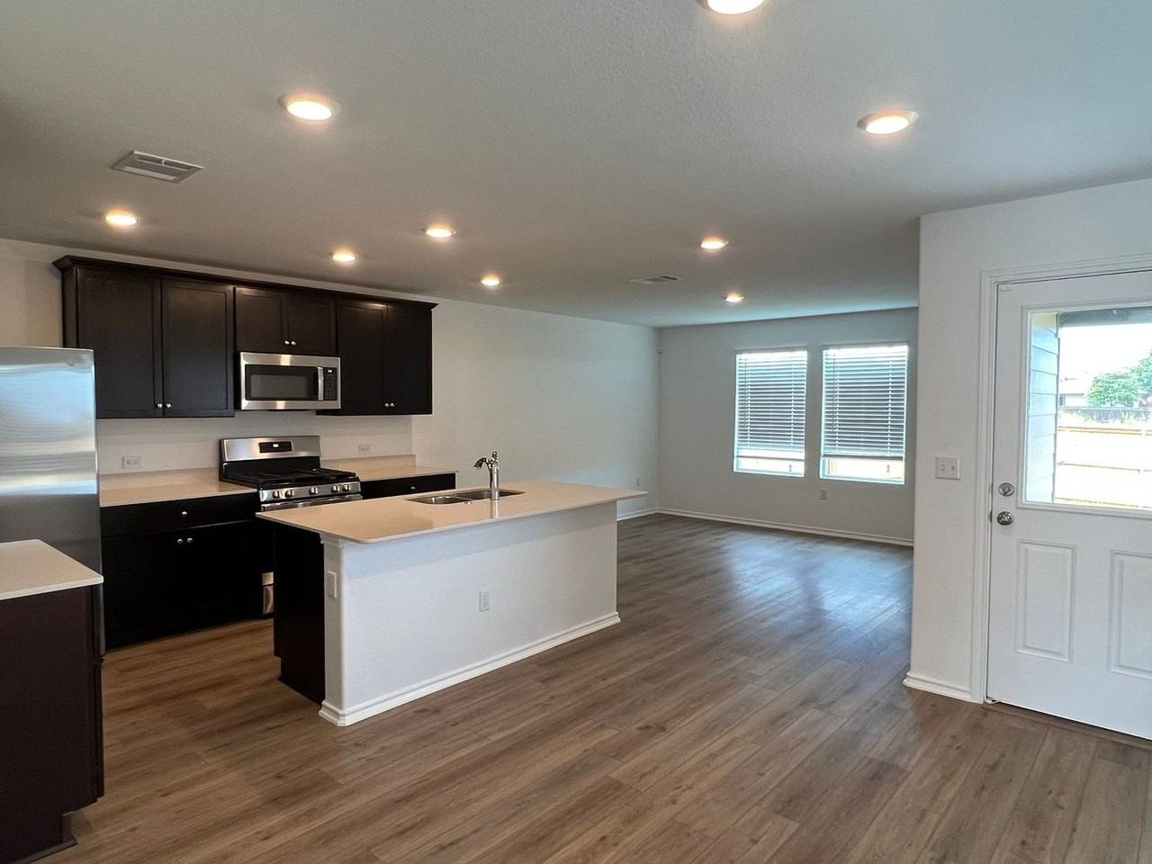 7221 Spotted Leaf Way - Photo 6 of 12