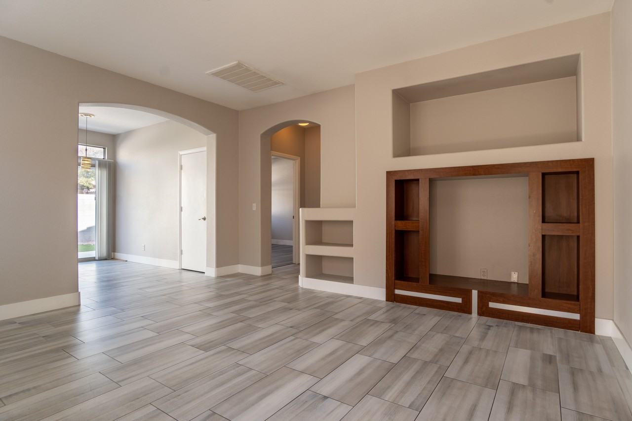 1066 Wild Fern Ct #1 - Photo 3 of 28