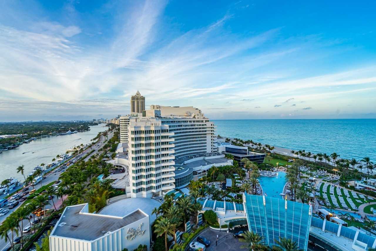 4385 Collins Ave #1540520P - Photo 7 of 15