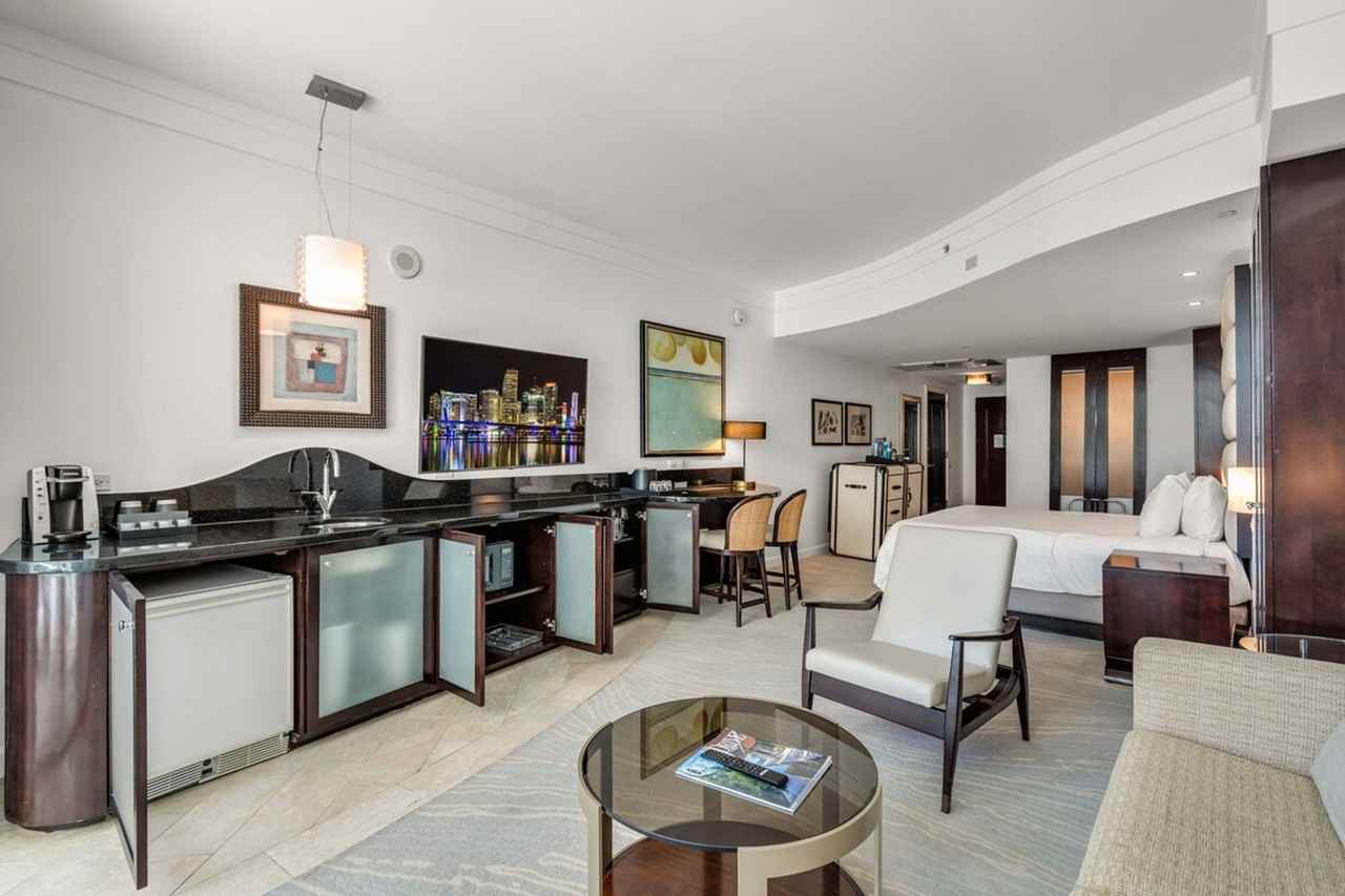 12 Collins Ave #1540558P - Photo 3 of 13