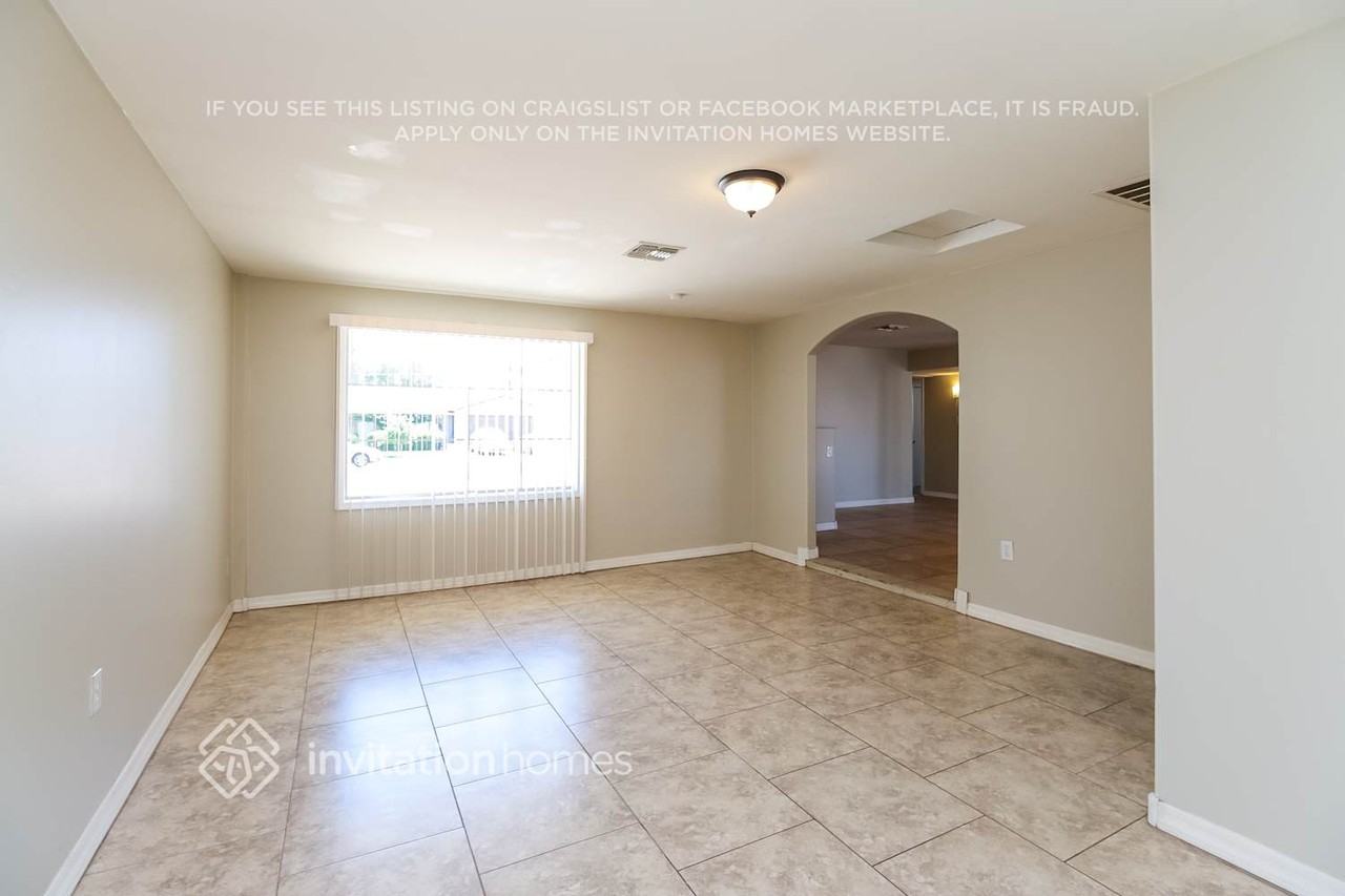 4824 W Catalina Dr - Photo 3 of 21