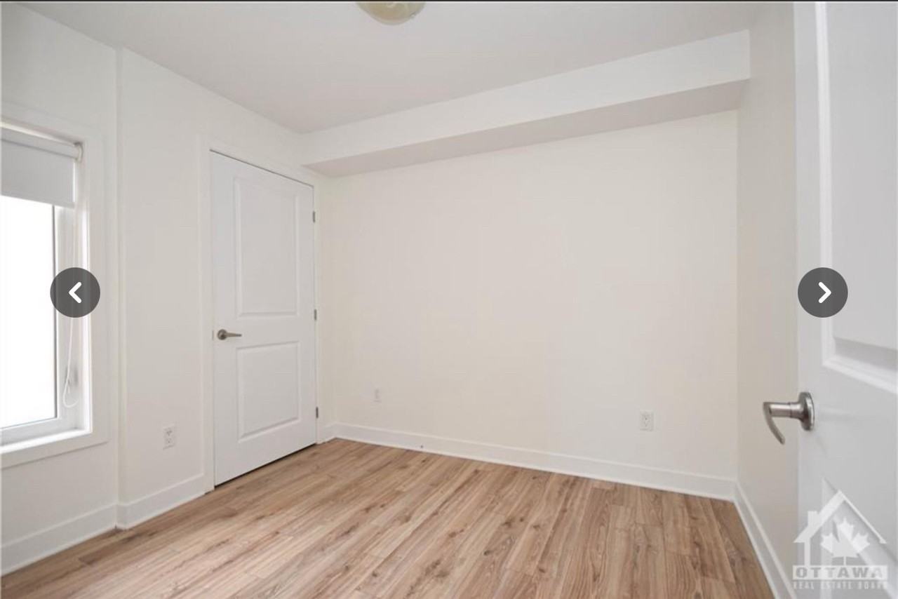 455 Green Ave - Photo 7 of 9