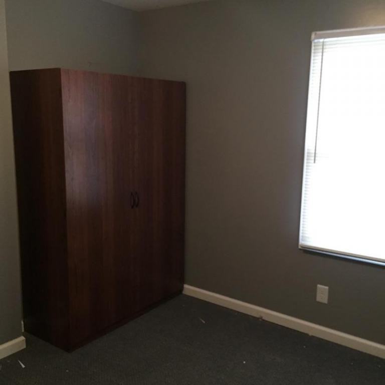 615 Harrison St - Photo 3 of 7