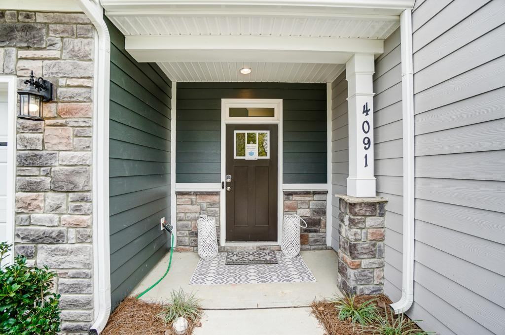 3977 Fadden St - Photo 2 of 32