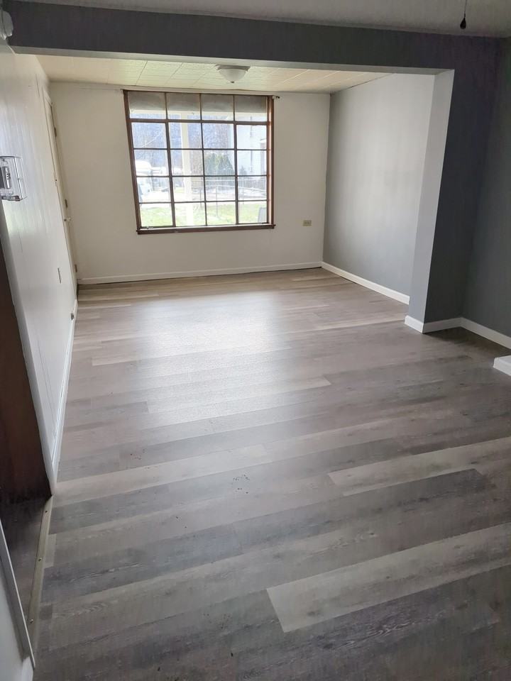 3531 Lincoln Ave - Photo 2 of 11