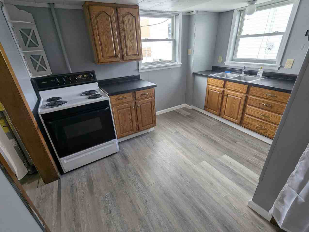 3531 Lincoln Ave - Photo 4 of 11