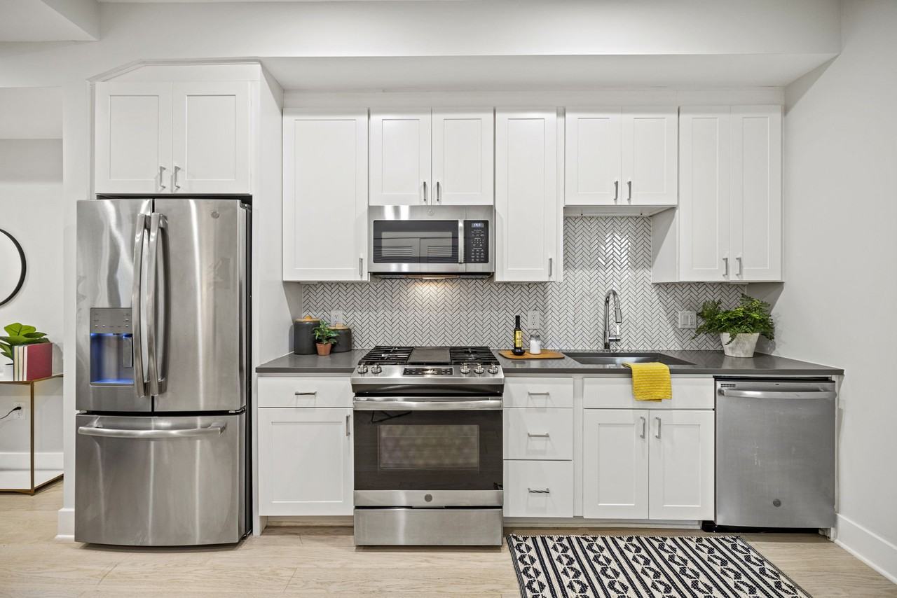 4016 Georgia Ave Nw #1 - Photo 7 of 38