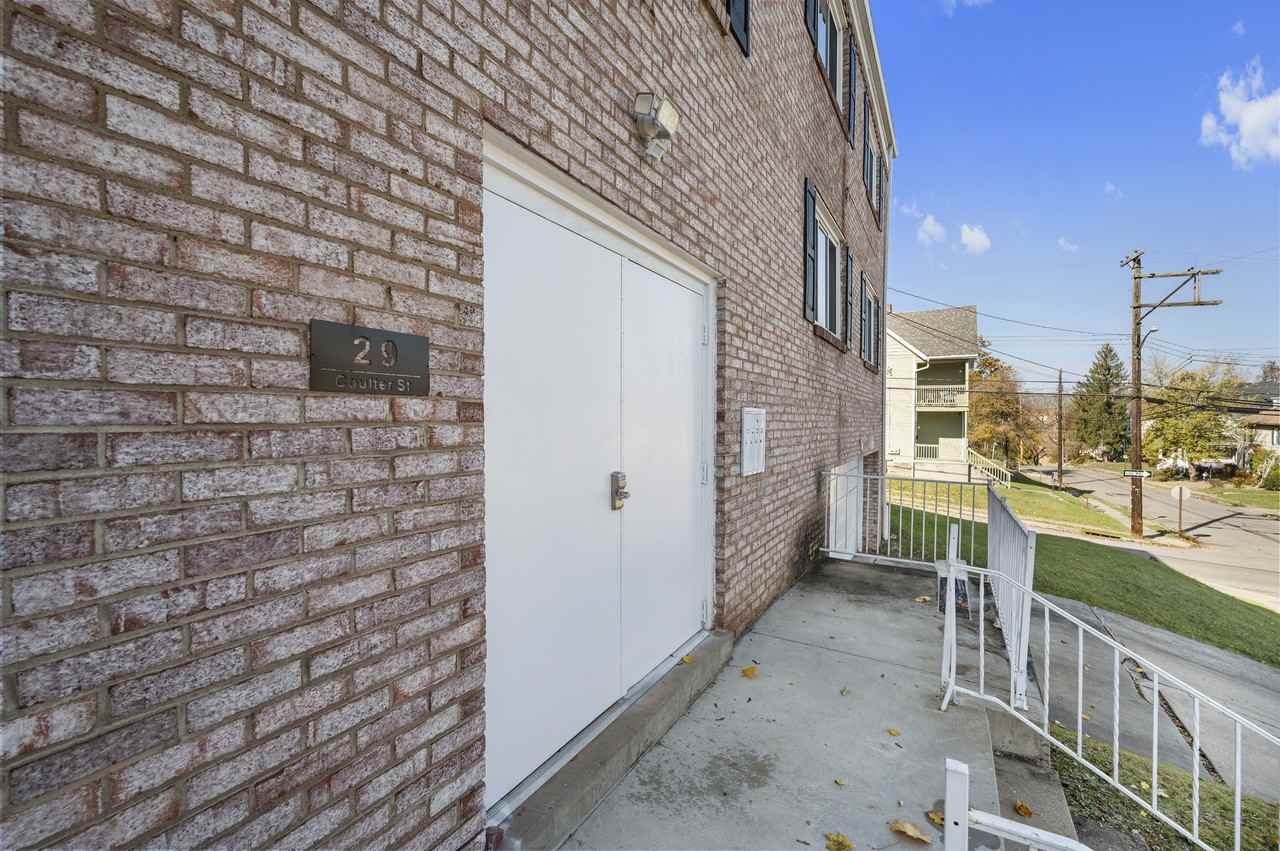 29 Coulter St #1B - Photo 3 of 11