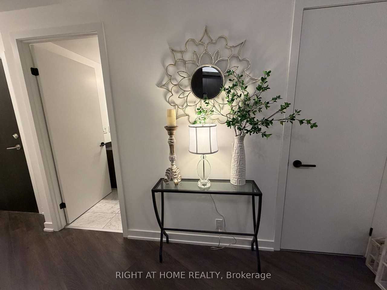 10 Park Lawn Road #522 - Photo 4 of 9