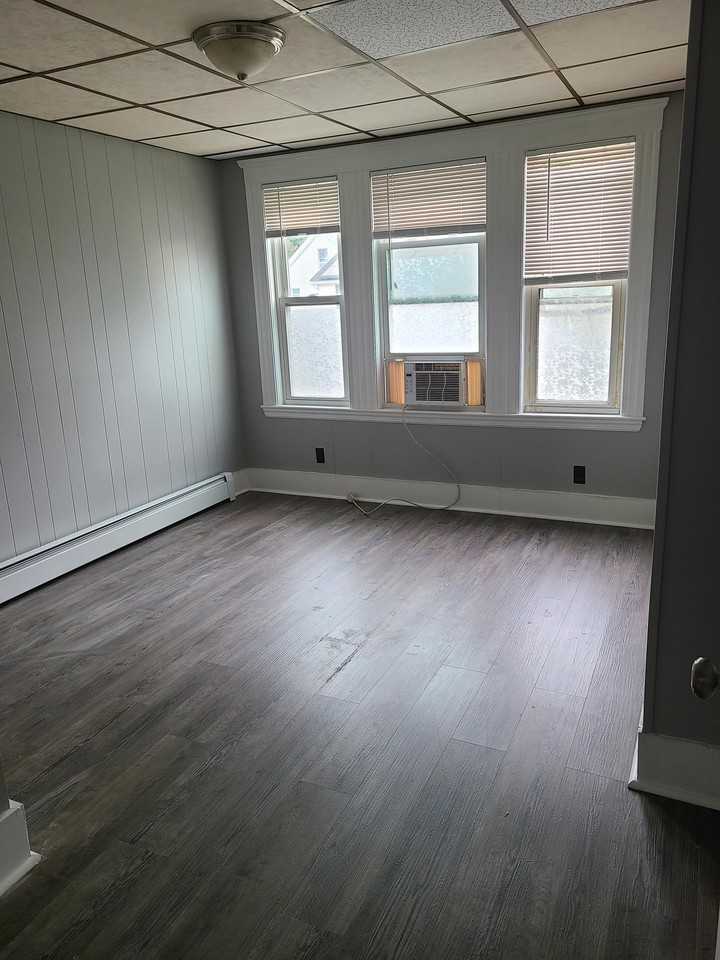 17 Stearns St #3 - Photo 6 of 11