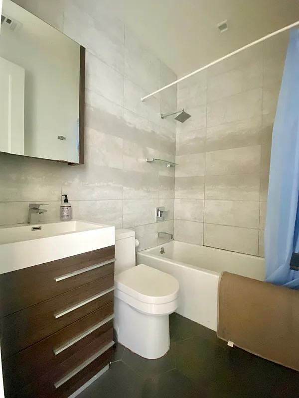 565 Evergreen Avenue #3 - Photo 4 of 7