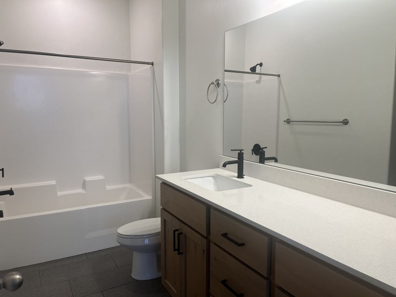 862 Westsouth #1 - Photo 5 of 17