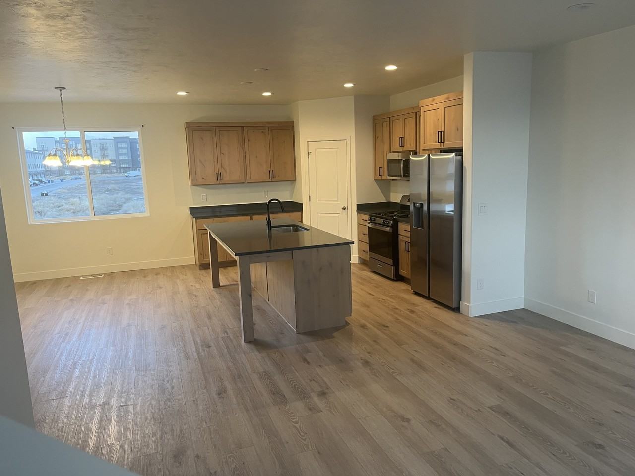 862 Westsouth #1 - Photo 2 of 17