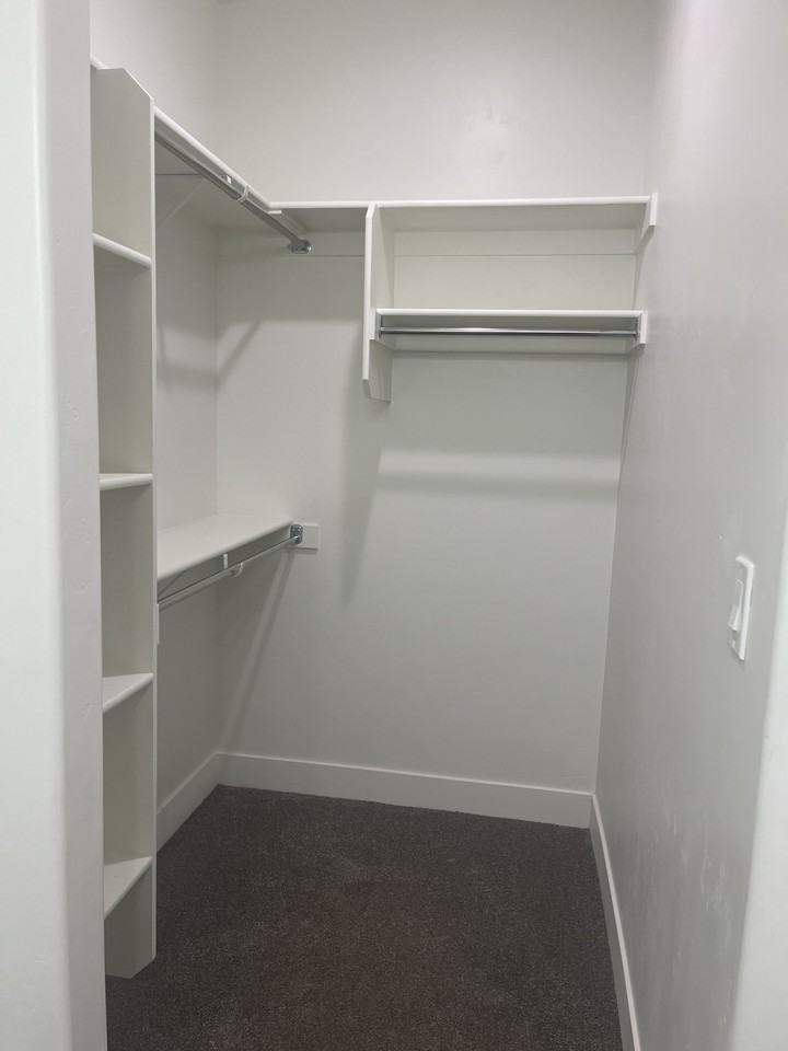 862 Westsouth #1 - Photo 5 of 17