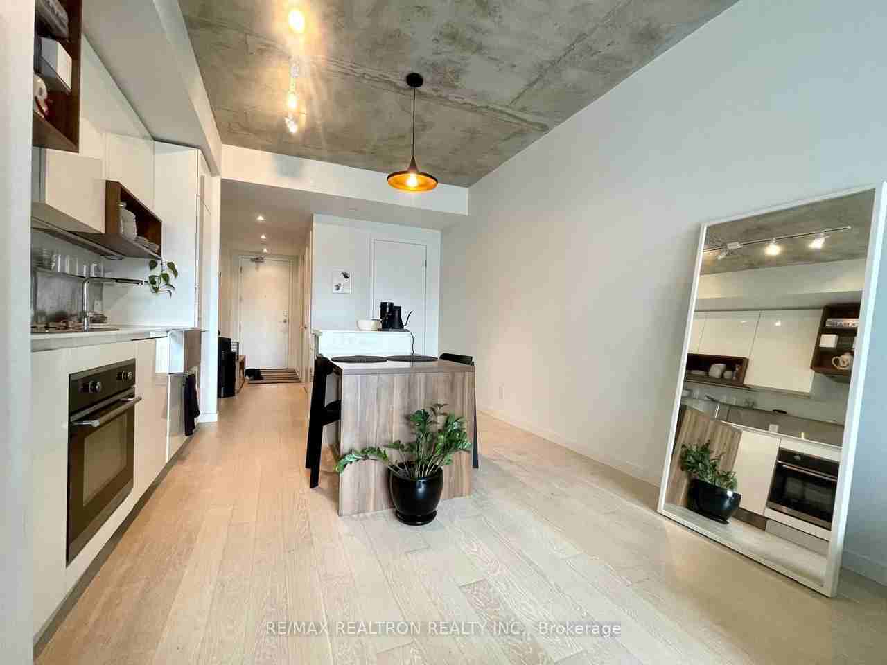 383 Sorauren Avenue #420 - Photo 5 of 23