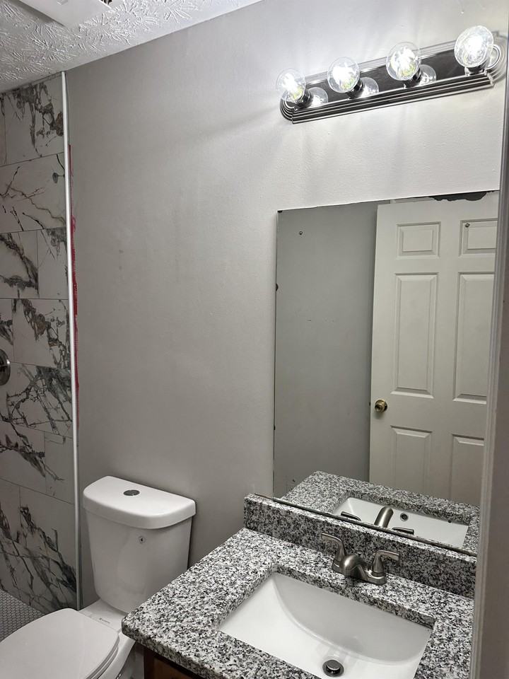 417 Patrick Henry Ct #1 - Photo 3 of 22