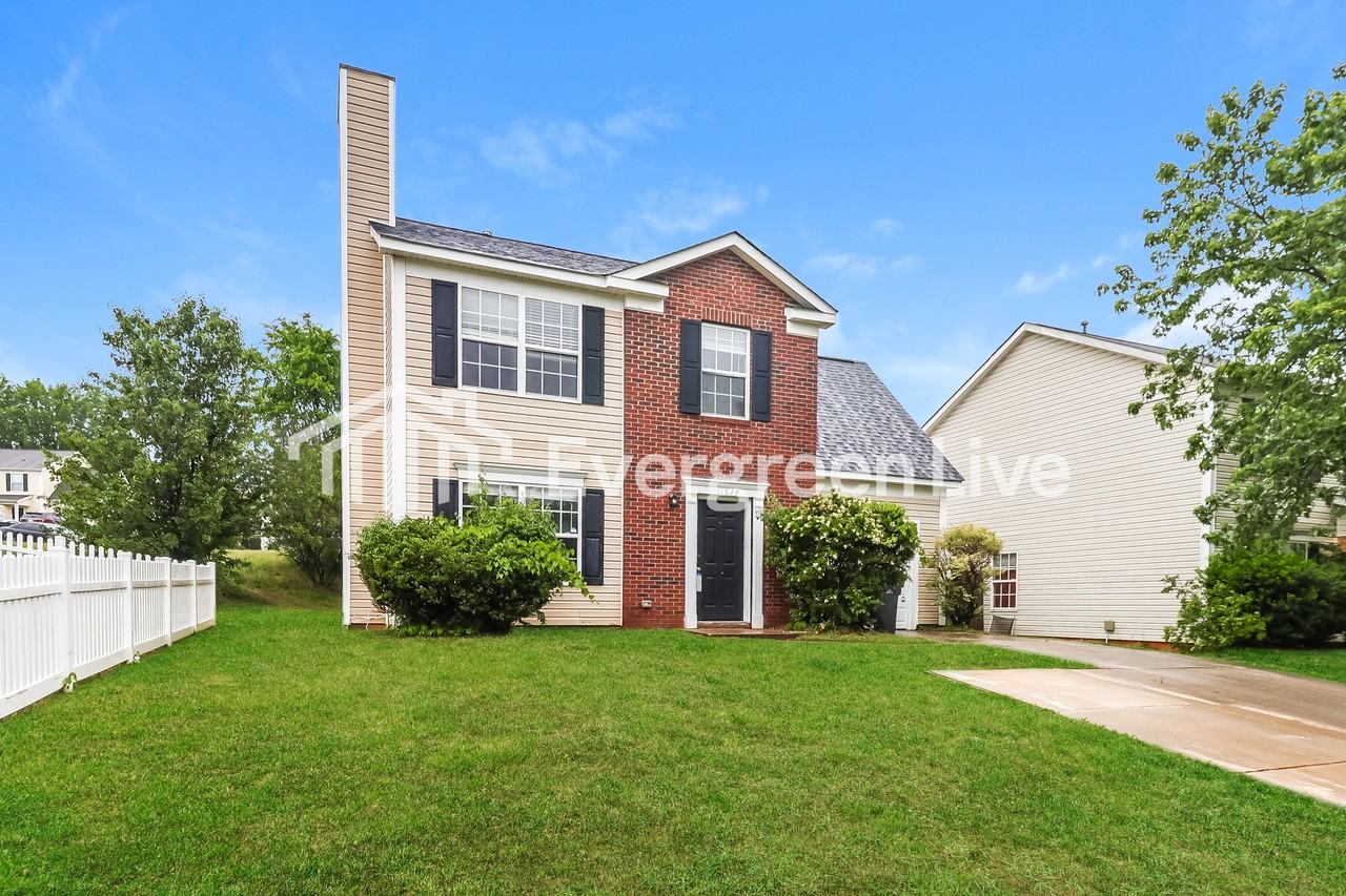 11622 Stewarts Crossing Dr #101 - Photo 2 of 15