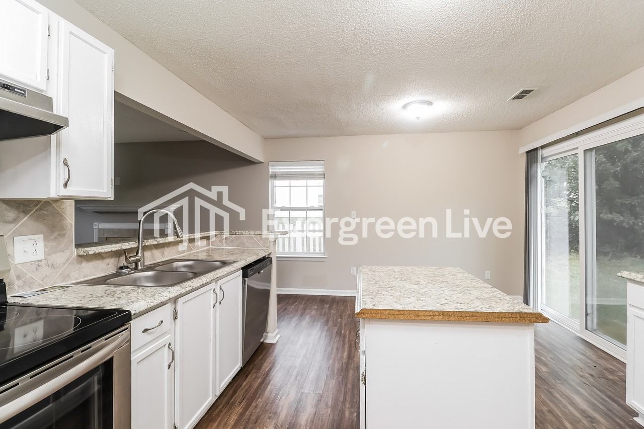11622 Stewarts Crossing Dr #101 - Photo 7 of 15