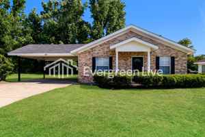 featured image of 121 Davis Ave