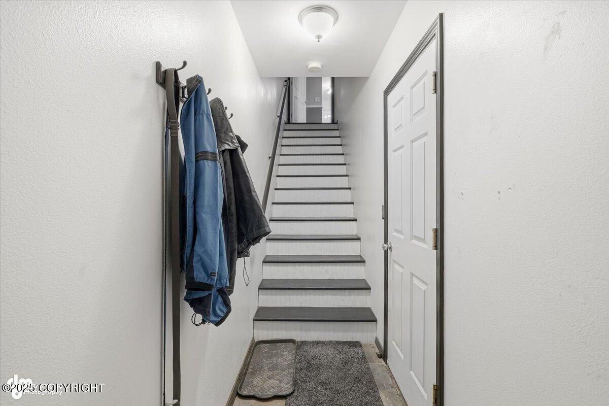 11288 Wood River Way - Photo 4 of 29