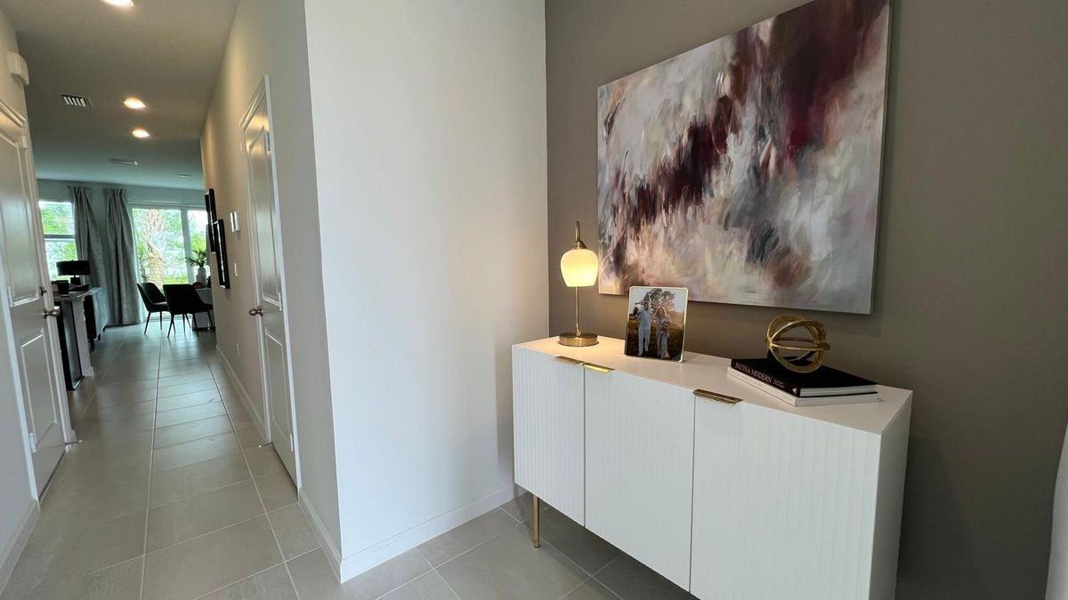 492 Salisbury Cir - Photo 6 of 26