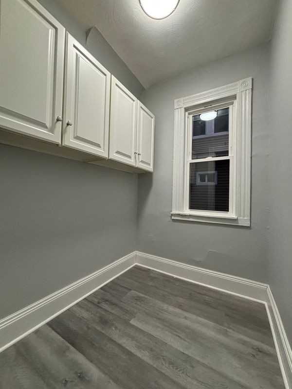 1158 Howard Ave ##1 - Photo 6 of 19