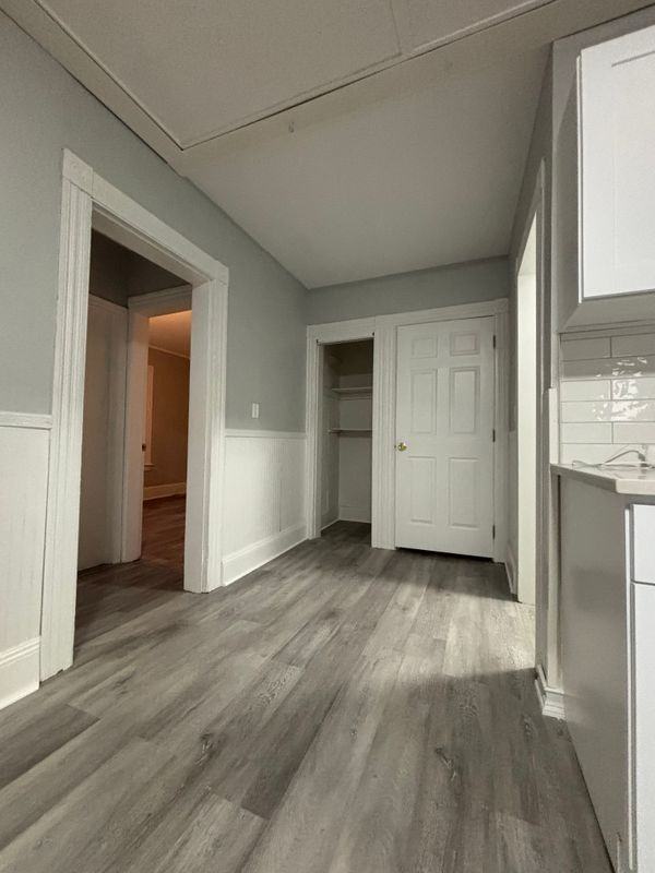 1158 Howard Ave ##1 - Photo 7 of 19