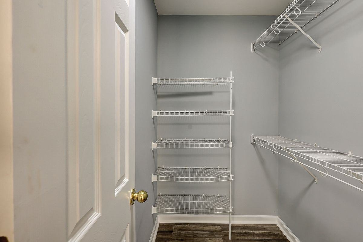 6 Spruce Dr - Photo 2 of 22