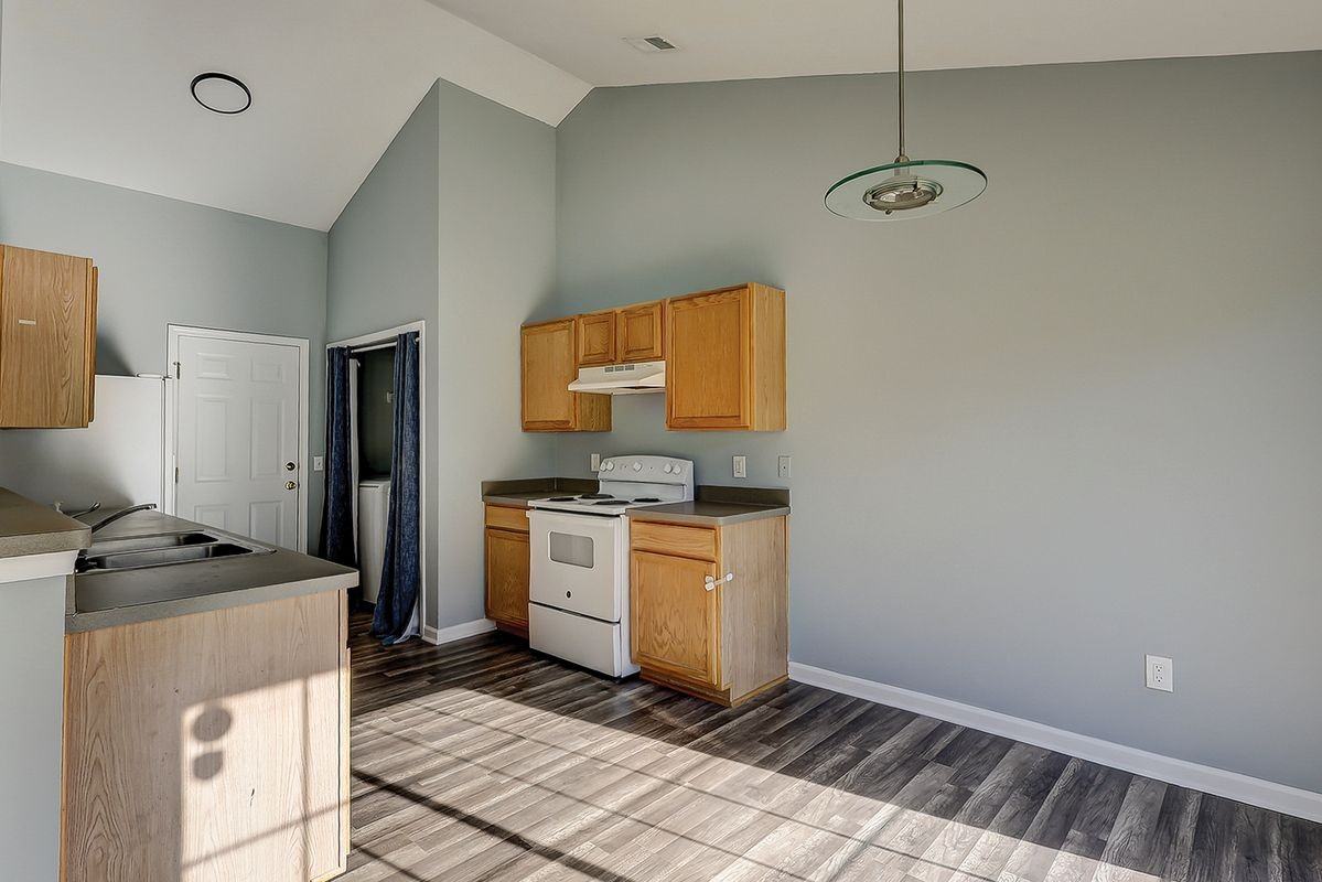 6 Spruce Dr - Photo 7 of 22