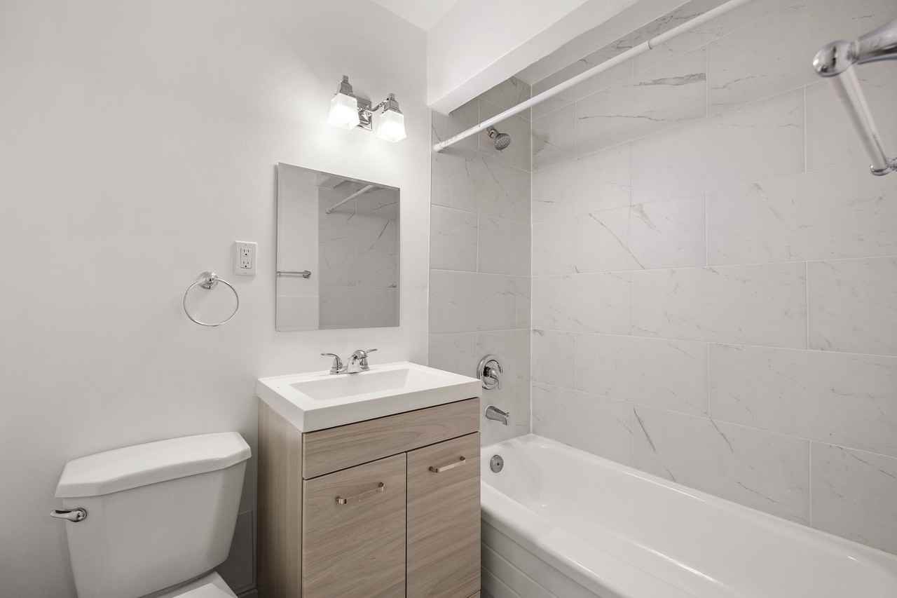 Guestville Apartments - Photo 4 of 17