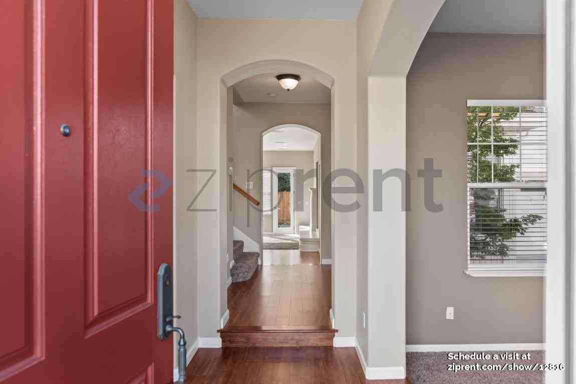 1765 Campanula Dr - Photo 5 of 36