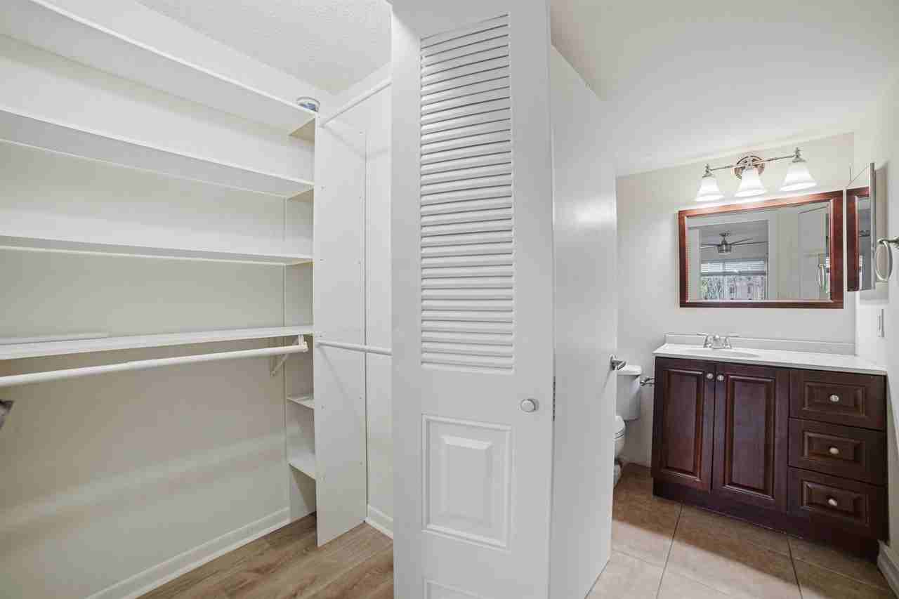 1041 Coral Club Drive #1041 - Photo 7 of 8