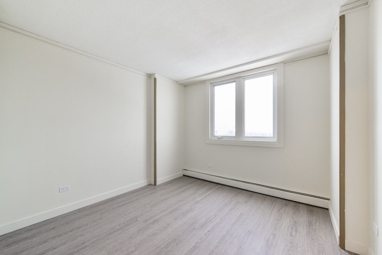 Kingsway Tower - Photo 7 of 15