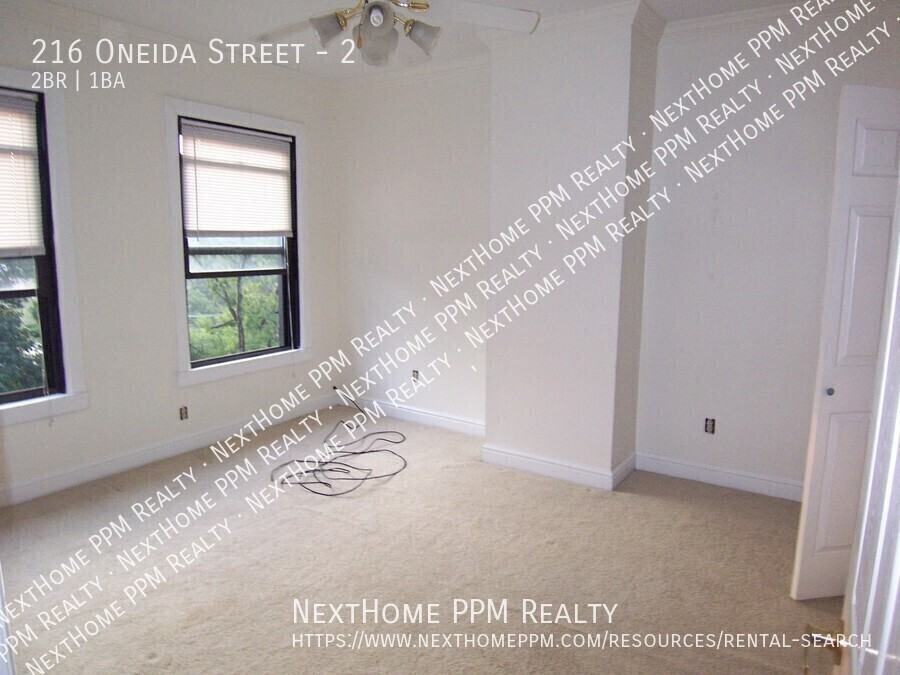 216 Oneida St #2 - Photo 7 of 37